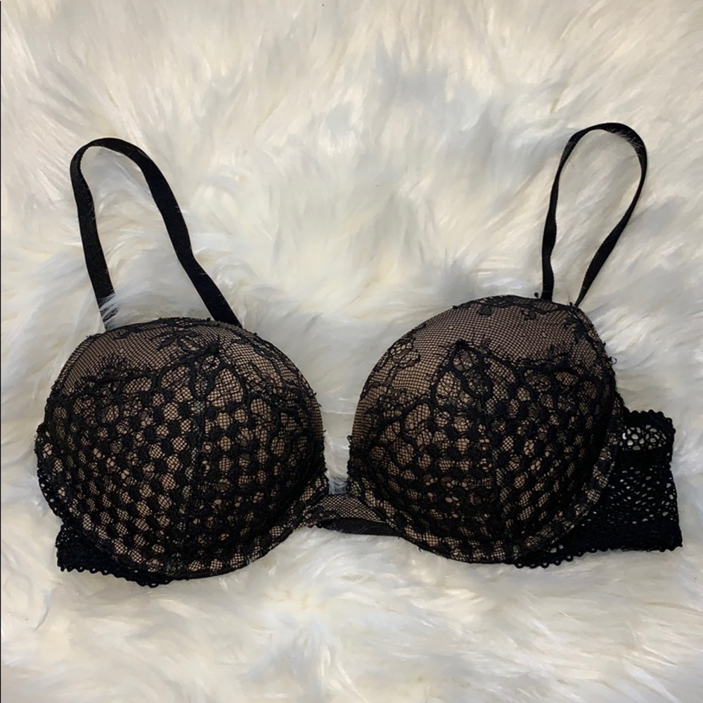Victoria’s Secret Very Sexy Push-up  Black 34B